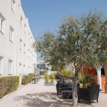 Kyriad Sud - A709 3* מונפלייה