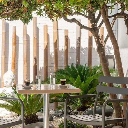 מלון Kyriad Sud - A709 3*