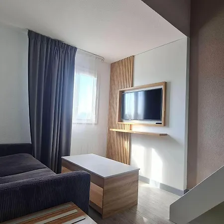 Kyriad Sud - A709 3*