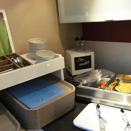 Kyriad Sud - A709 מלון מונפלייה