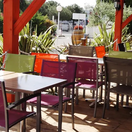 Kyriad Sud - A709 Hotel 3*