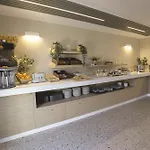 Kyriad Sud - Lattes 3*