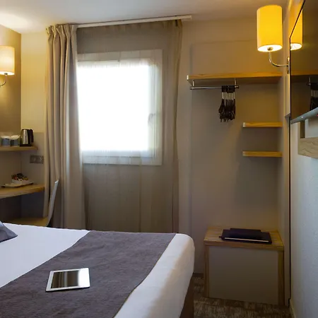 Hotel Kyriad Sud - A709 3*