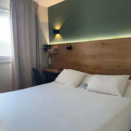 南蒙彼利埃凯里亚德酒店 3*