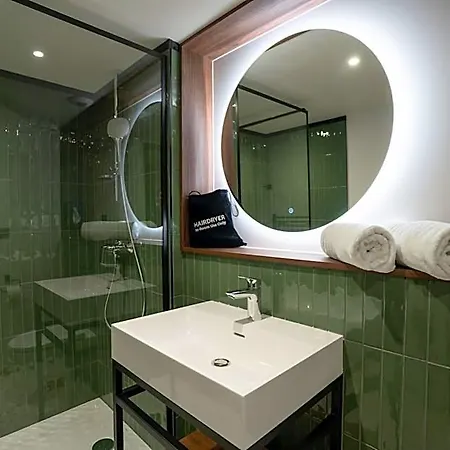 Kyriad Sud - Lattes Hotel