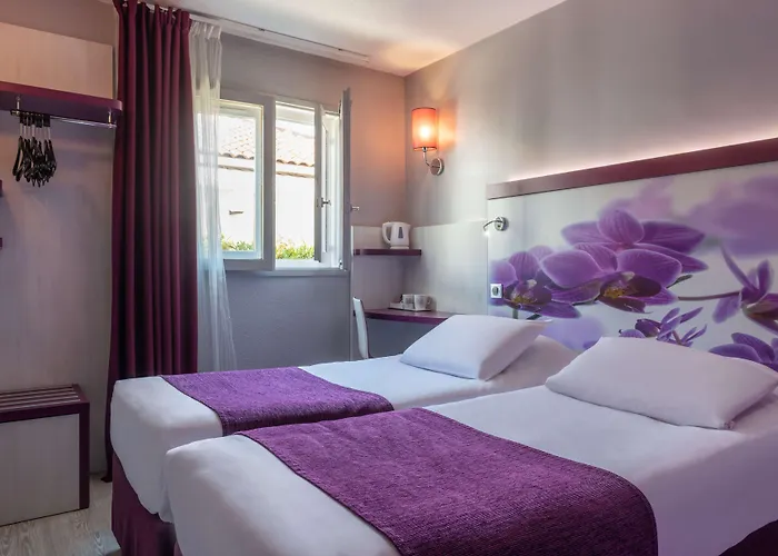 Kyriad Sud - A709 Hotel