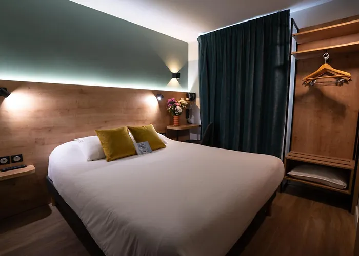 Hotel Kyriad Sud - A709 3*