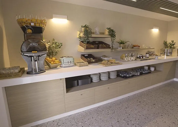 Kyriad Sud - A709 Hotel